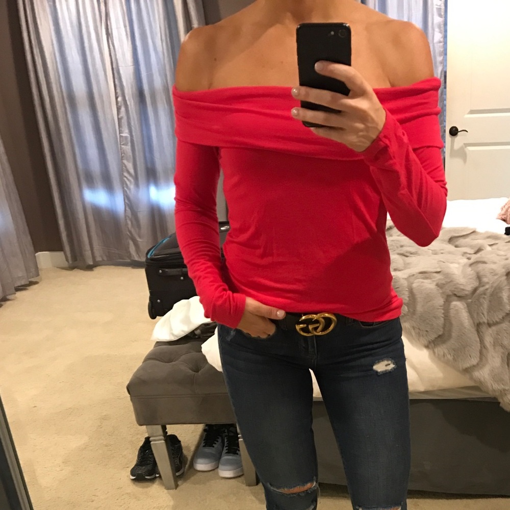 Banana republic off the shoulder top size small